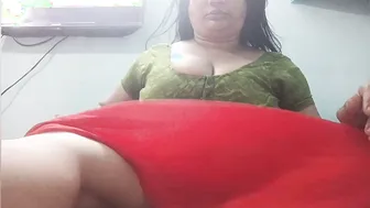 Hot Neighbor Aunty Fingering Herself While Showing Off Her Tits