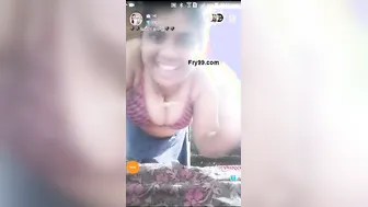 Tamil Aunty Doing Naughty Live Sex Show Getting Herself Off