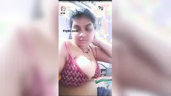 Tamil Aunty Doing Naughty Live Sex Show Getting Herself Off