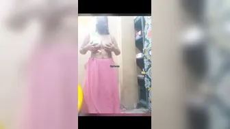 Telugu Aunty Stripping Naked On Private Video Call For Lover