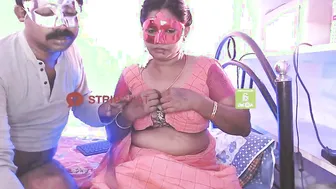 Desi Married Aunty Getting Fucked Rough In Her Bedroom Today