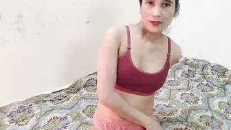 Desi Aunty Showing Off Her Body And Getting Fucked At Home