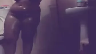 Curvy Desi Aunty Caught Bathing Showing Her Body Naked