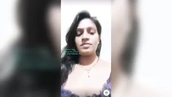 Tamil Big Ass Aunty Shaking Her Curves Live On Webcam Show