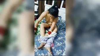 Thick Indian Aunty Rubbing Oil On Her Bare Body At Home