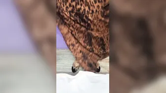 Watching Sexy Aunty Dance Before Taking Her To The Bedroom