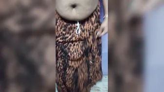 Watching Sexy Aunty Dance Before Taking Her To The Bedroom