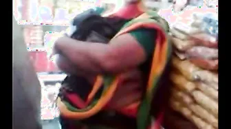 Horny Aunty In Silk Saree Showing Off Curves And Touching Me