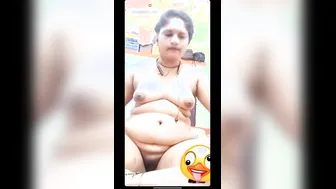 Horny Karnataka Aunty Masturbating Wild During Naughty Video Call