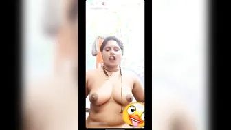 Horny Karnataka Aunty Masturbating Wild During Naughty Video Call