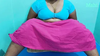 Tamil Aunty Masturbating Alone With Cucumber In Her Bedroom