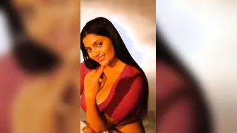 Unknown Aunty Lifting Her Big Boobs And Showing Them Off For Me