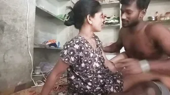 Village Aunty Fucking Boyfriend For The First Time Behind Barn