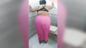 Big Ass Desi Milf Aunty Getting Railed From Behind On The Bed