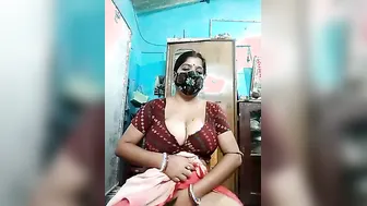 Squeezing And Playing With Big Natural Boobs Of Married Aunty