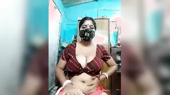 Squeezing And Playing With Big Natural Boobs Of Married Aunty