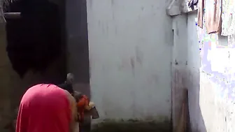 Mature Aunty Bathing Naked Outdoors Getting Watched By Neighbor