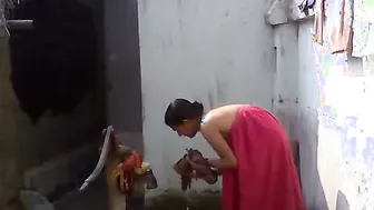 Mature Aunty Bathing Naked Outdoors Getting Watched By Neighbor