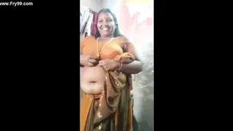 Chubby Saree Aunty Stripping Naked For Her Lover In The Bedroom