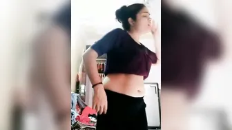 Chubby Desi Aunty Showing Deep Navel In Tight Outfit Teasing