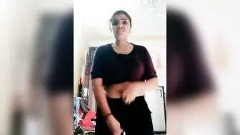 Chubby Desi Aunty Showing Deep Navel In Tight Outfit Teasing