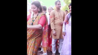 Curvy Desi Milf Showing Everything Under Her Saree Collection