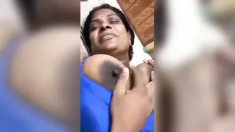 Tamil Aunty Getting Her Big Boobs Pressed While Pussy Fucked
