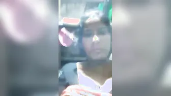 Big Boobed Saree Aunty Getting Her Pussy Fingered And Moaning