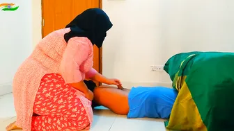 Aunty Riding Electrician's Cock After He Got Stuck Under Bed