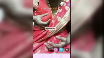 Sexy Desi Aunty Going Live Stripping Naked On Tango App Again