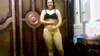 Pakistani Married Aunty Stripping Her Clothes Off For Me Slowly