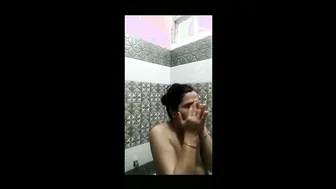 Kanpur Aunty Bathing Naked Filmed Through Bathroom Window