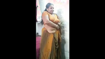 Chubby Saree Aunty Stripping Naked In Front Of Her Young Lover