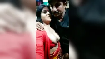 Thick Milf Aunty On Her Knees Giving Sloppy Wet Head At Night