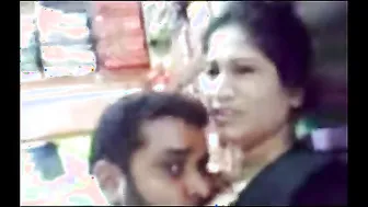 Tailor Seducing And Fucking His Client Aunty In The Back Room