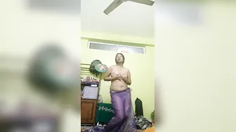 Naughty Aunty Dancing Completely Naked For Her Secret Lover