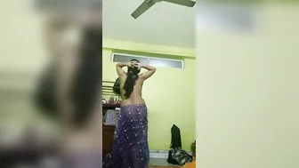 Naughty Aunty Dancing Completely Naked For Her Secret Lover