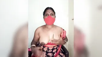 South Indian Milf Flaunting Her Natural Breasts On Camera