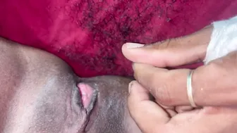 Tamil Aunty Shaving Armpits And Pussy Bare Getting Ready Naked
