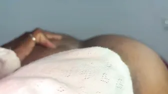 Tamil Aunty Shaving Armpits And Pussy Bare Getting Ready Naked