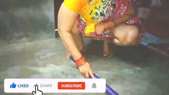 Sweeping Aunty Getting Seduced And Fucked In Empty Apartment