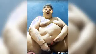 Tamil Bbw Aunty With Huge Tits Playing Live On Webcam For Me