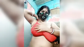 Thick Aunty Bouncing Her Huge Tits While Getting Pounded