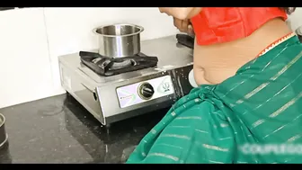 Busty Housewife Brewing Coffee Topless Before Morning Fucking