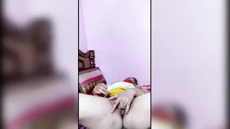 Desi Aunty Doing Private Cam Show Exposing Her Naked Body