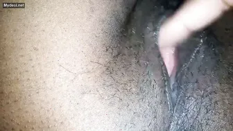 Bbw Village Aunty Exposing Her Juicy Pussy For The Camera Now