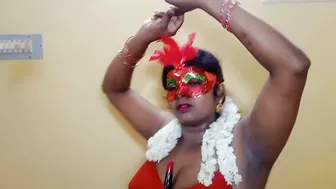 Horny Aunty Touching Herself In Saree When Home Alone Today
