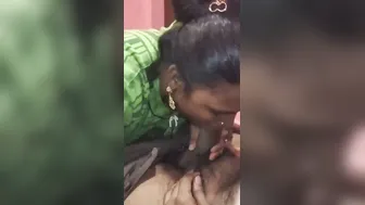Tamil Aunty Sucking Customer's Dick For Extra Cash Tonight