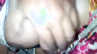 Mallu Aunty Flaunting Her Massive Natural Boobs Bouncing Hard