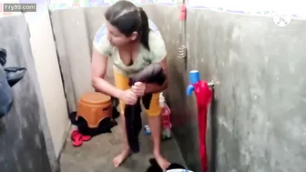 Busty Married Aunty Teasing While Washing Showing Hanging Tits